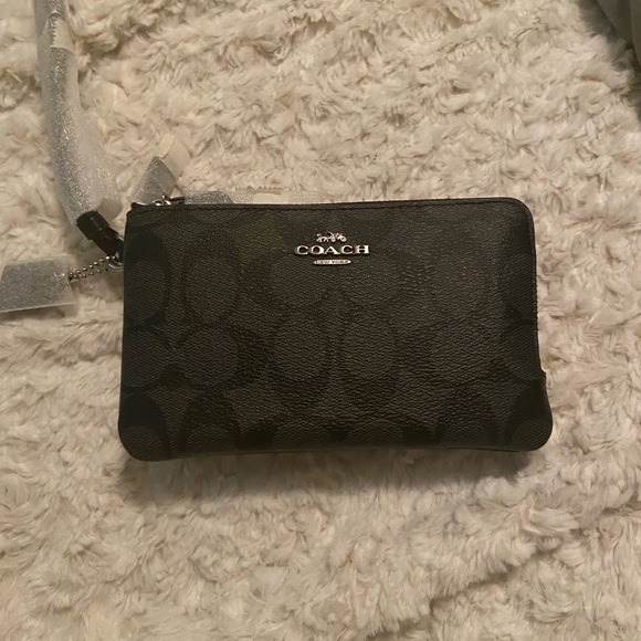 NWT Coach Wristlet